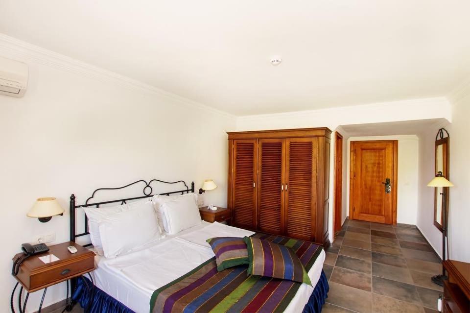 Maris Butik Hotel Турунч Екстер'єр фото