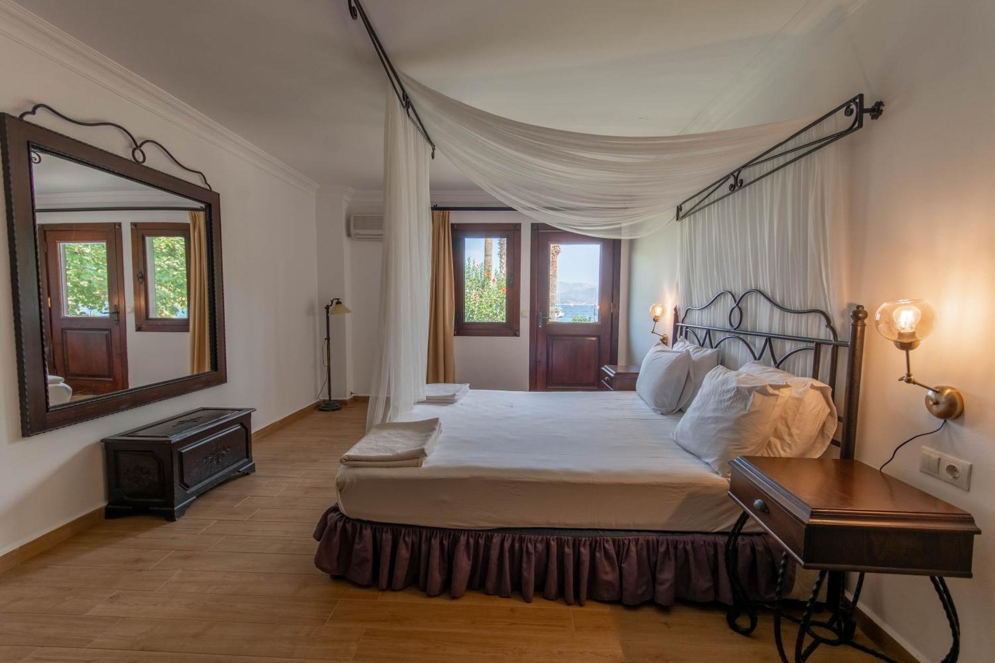 Maris Butik Hotel Турунч Екстер'єр фото