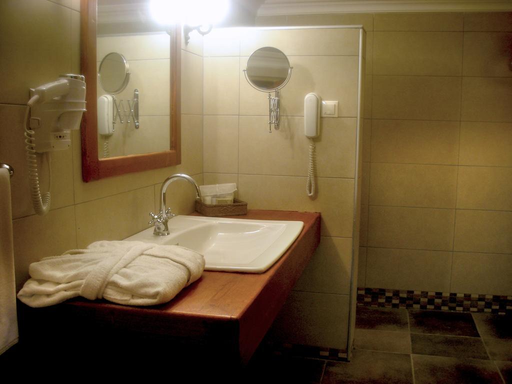 Maris Butik Hotel Турунч Номер фото