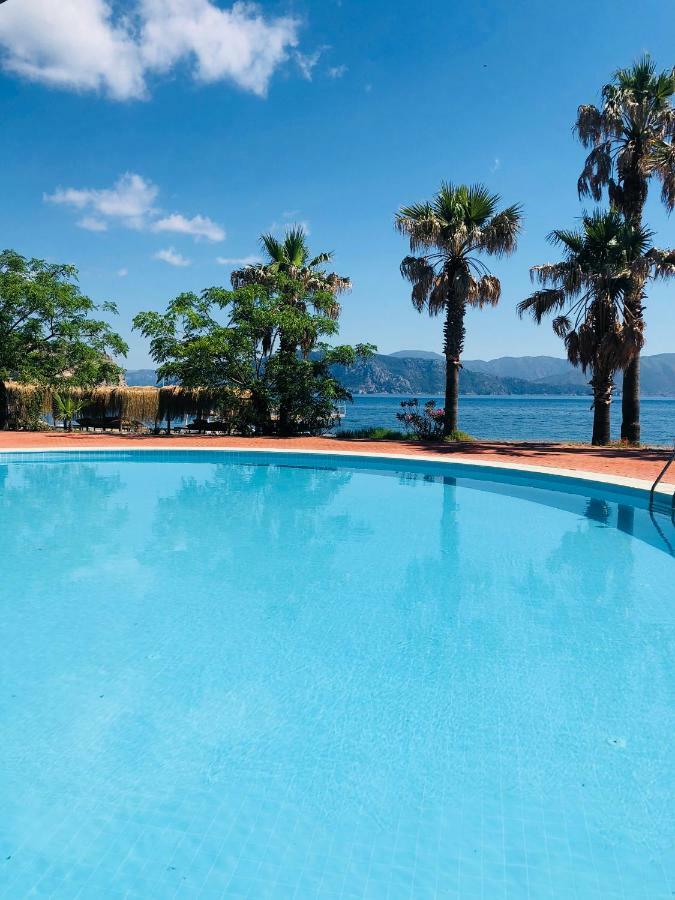 Maris Butik Hotel Турунч Екстер'єр фото
